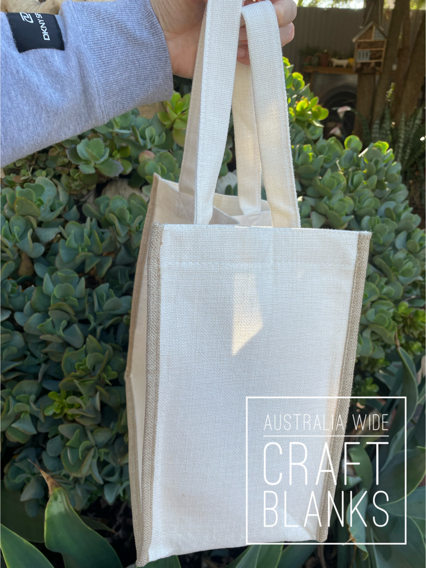 Linen Tote w/burlap trim